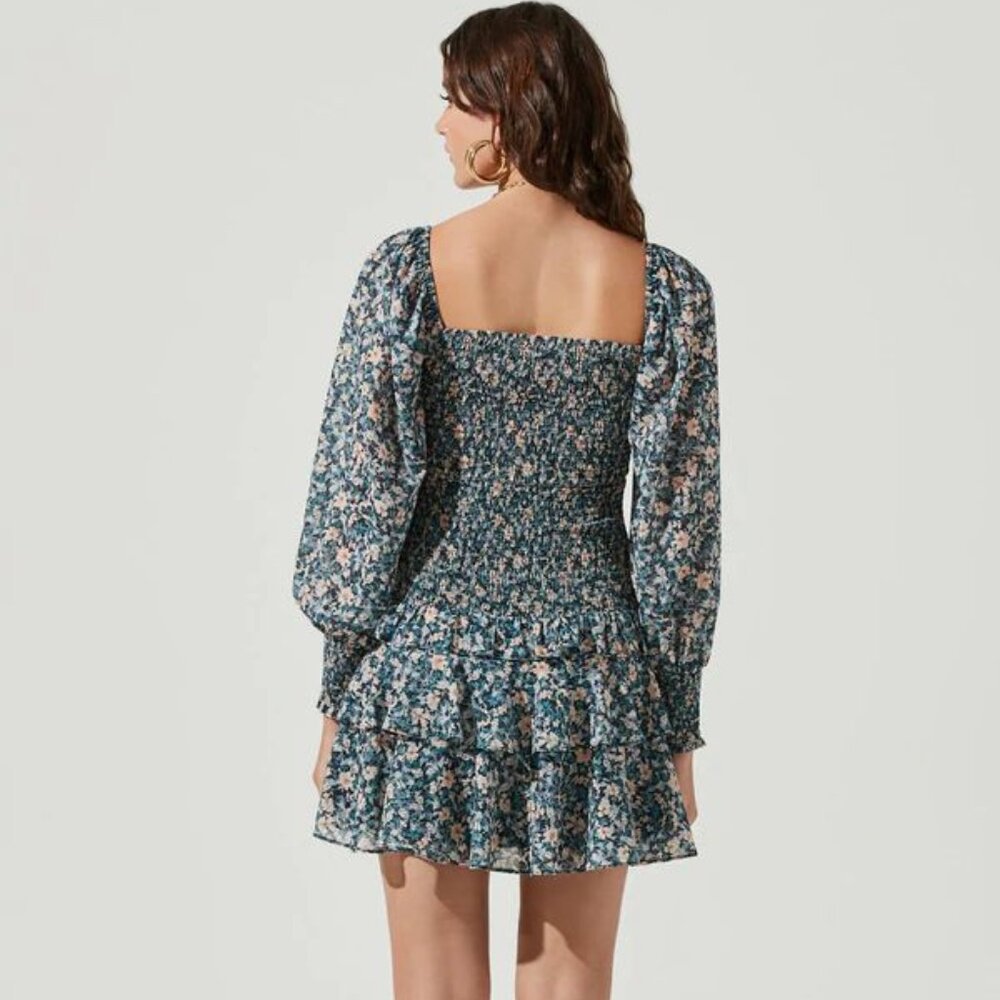 NWT ASTR the Label Marietta Dress - Picture 2 of 3